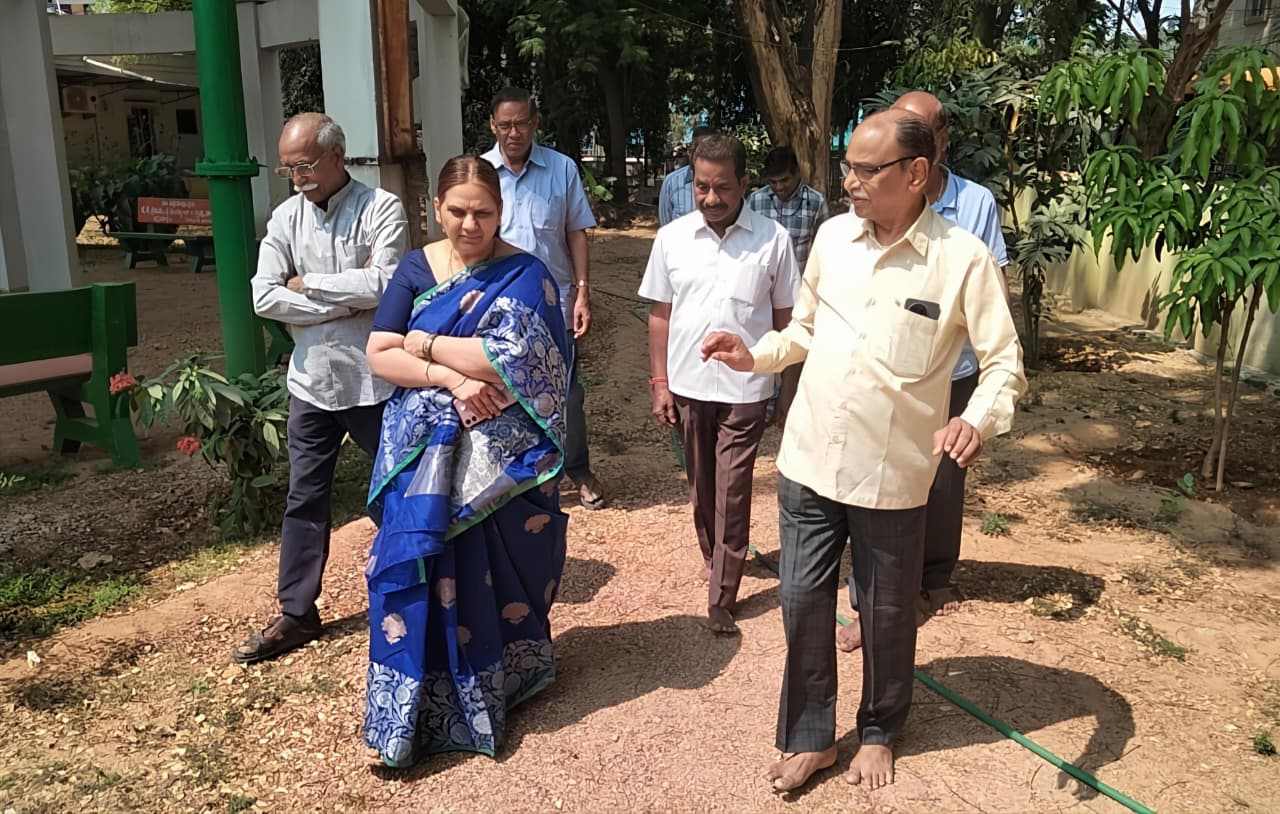 1 The Project officer V Nagamalliswari Garu visited Senior Citizens Office for a Special meeting for formation of Aasara committee .jpeg